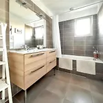 Maison Elegante A Avec Jardin Clos Et Terrasse 度假居 *