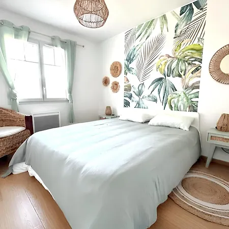 Maison Elegante A Avec Jardin Clos Et Terrasse *